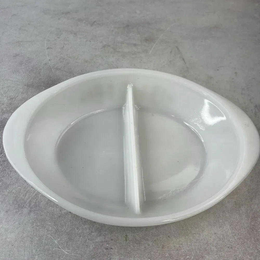 Vintage GlassBake Green Daisy Divided‎ Casserole Dish Milk Glass 12”